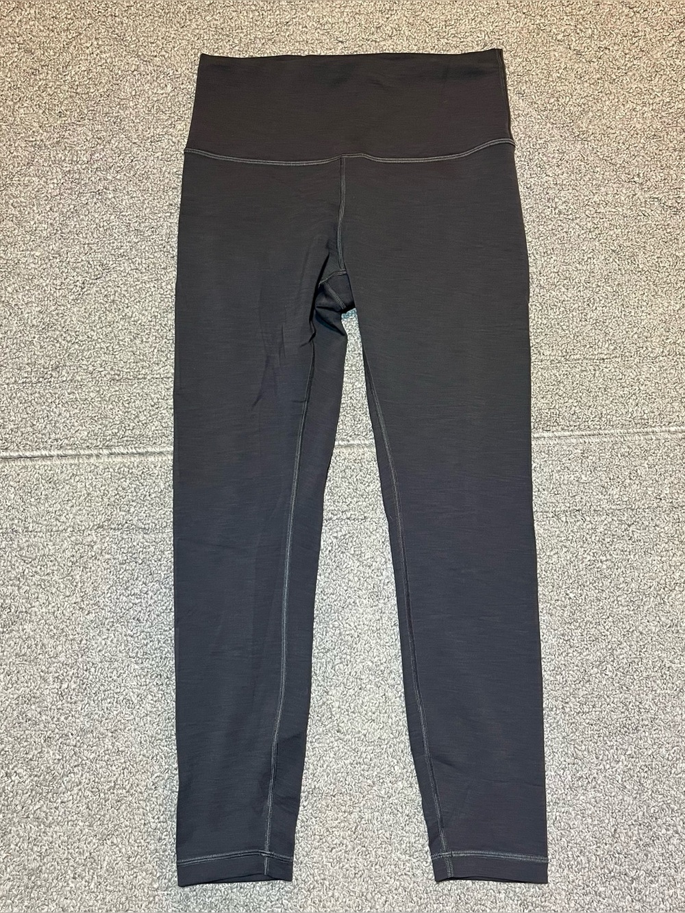 Lululemon Leggings Womens Size 8 Gray Cropped Capri Yoga Pants Activewear